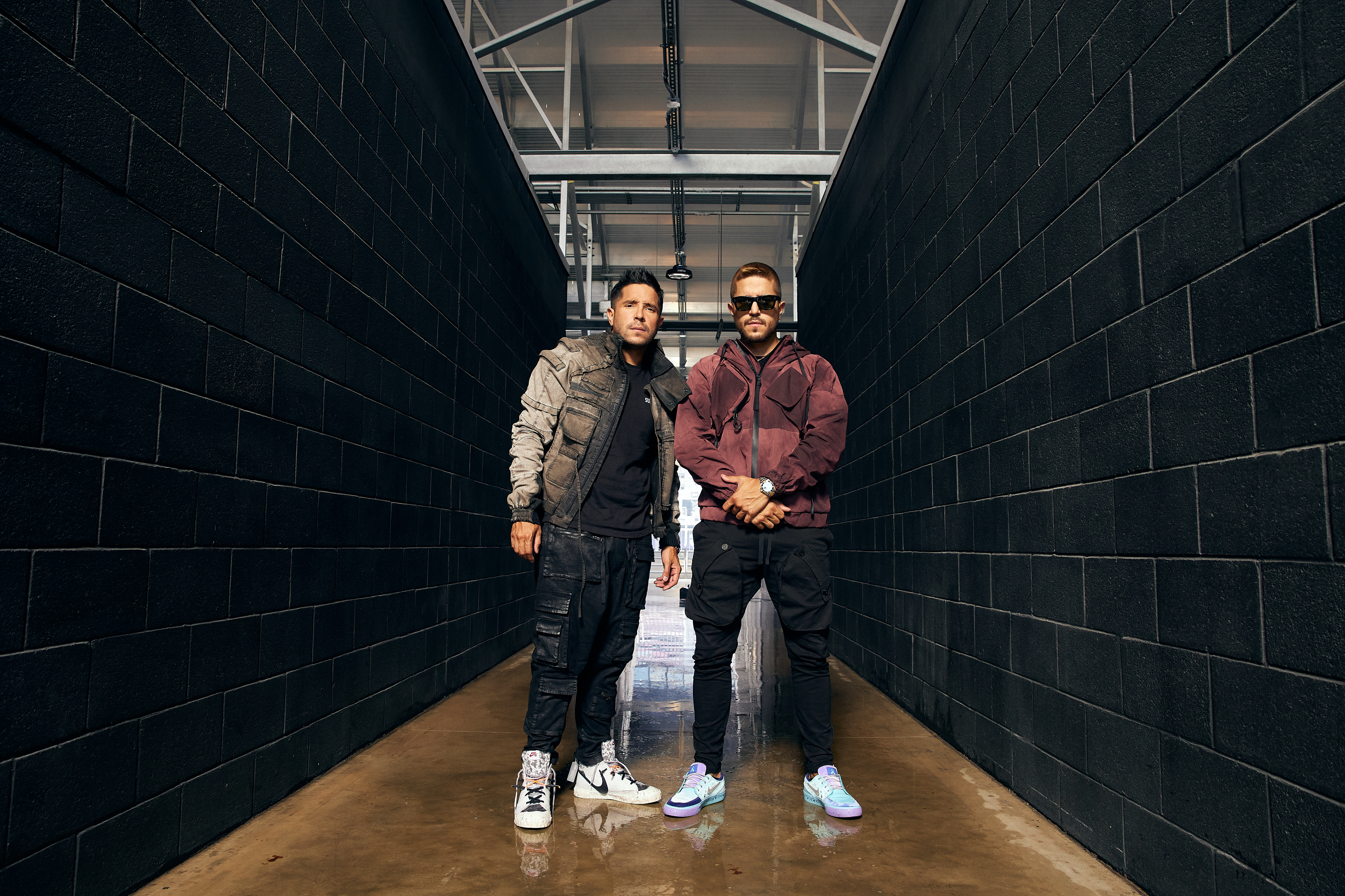 Cali & El Dandee: “el estándar de calidad de la música latina es muy alto”