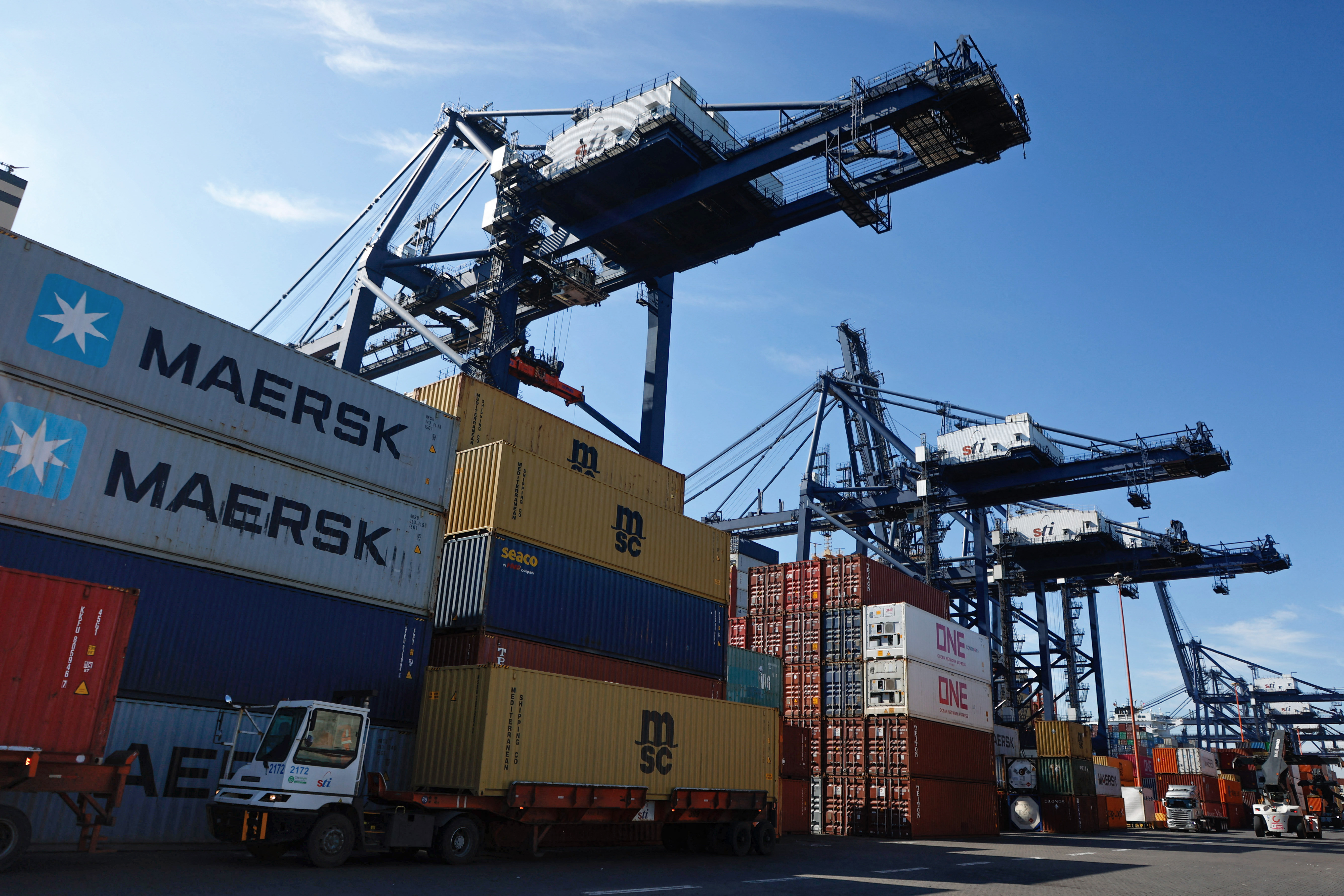 China aplicará tarifas especiales portuarias a embarcaciones de Estados Unidos