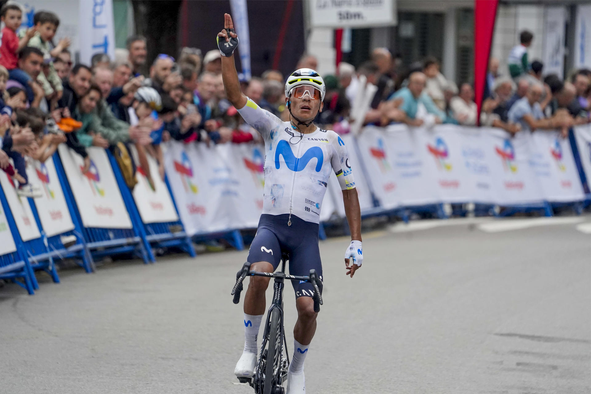 Los colombianos que apuntan a correr la Vuelta a España 2026