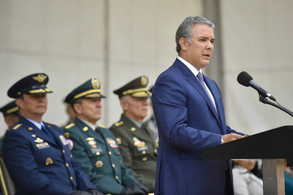 Mano dura contra grupos armados, promete Iván Duque