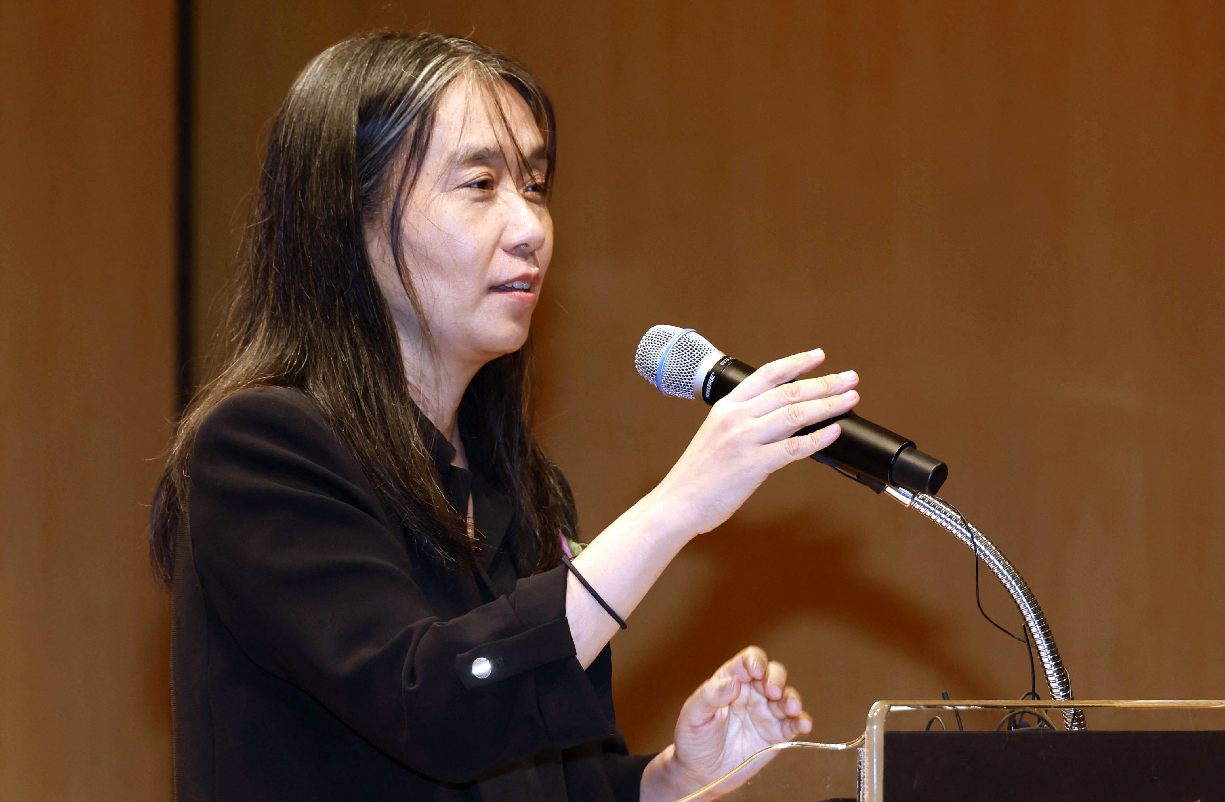 Han Kang se pronuncia tras el Nobel: “Espero que mi día a día no cambie demasiado”