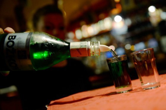 Decomisan bebidas alcohólicas adulteradas con viagra en China