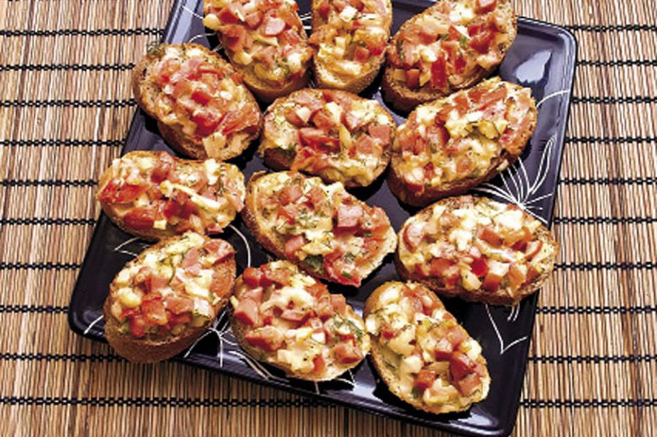 Mini pizzas ?tropicales, una merienda saludable