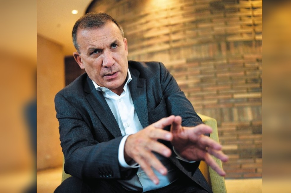 “Cambié de partido solo una vez”: Roy Barreras