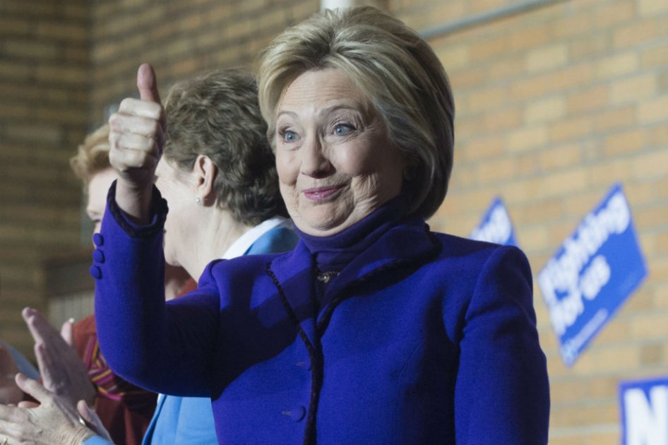 Hillary Clinton difunde mensajes en español para captar el voto latino en EE.UU.