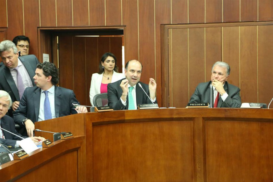 MinAmbiente presentó al Congreso proyecto ambiental