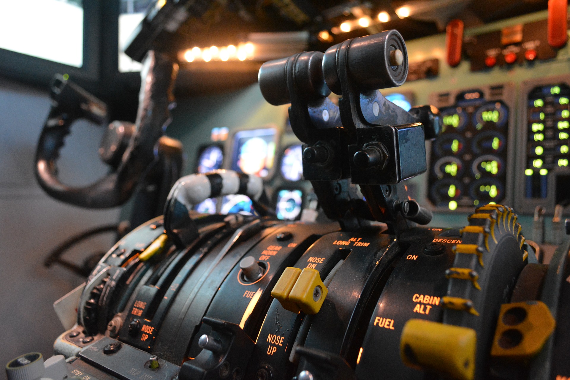 Sector aeronáutico: autorizan reabrir talleres y centros de instrucción