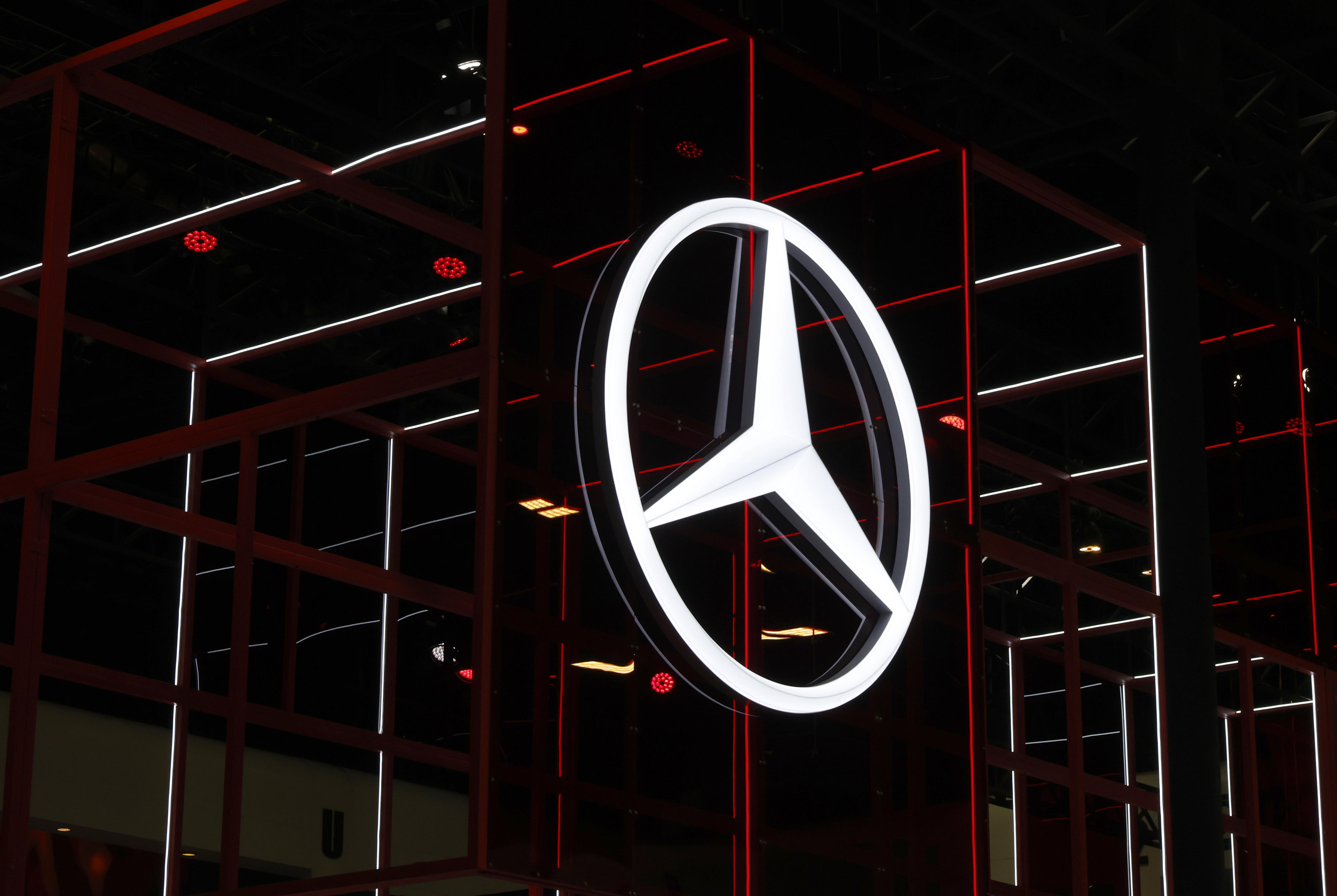 Empresa que representa a Mercedes Benz en Colombia respondió a las acusaciones