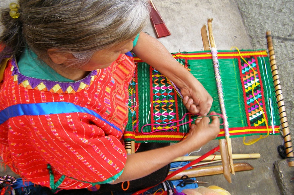 Municipio mexicano elige a su gobierno municipal por votación tradicional indígena