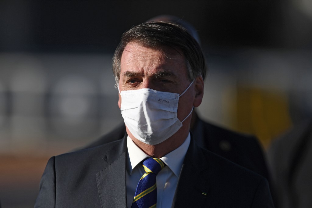 Jair Bolsonaro, presidente de Brasil, da positivo por coronavirus