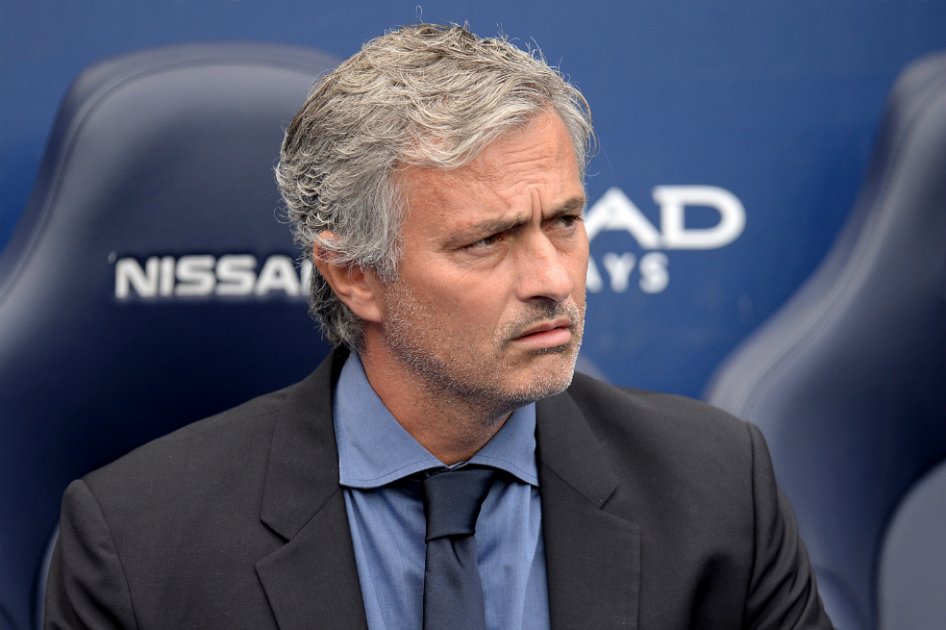 Por culpa de Mourinho podría morir un jugador en la cancha: exjugador de la Premier