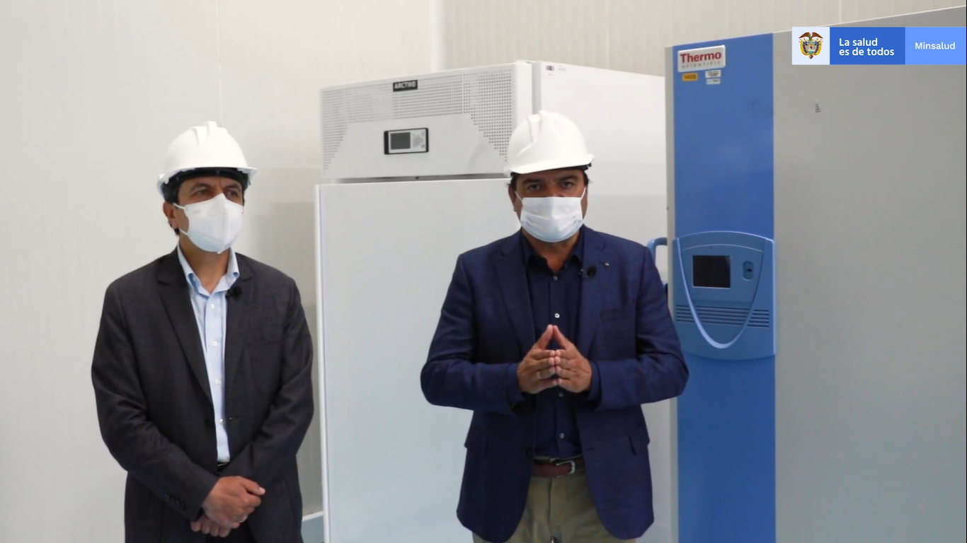 Colombia ya cuenta con los primeros dos ultracongeladores para vacunas COVID-19