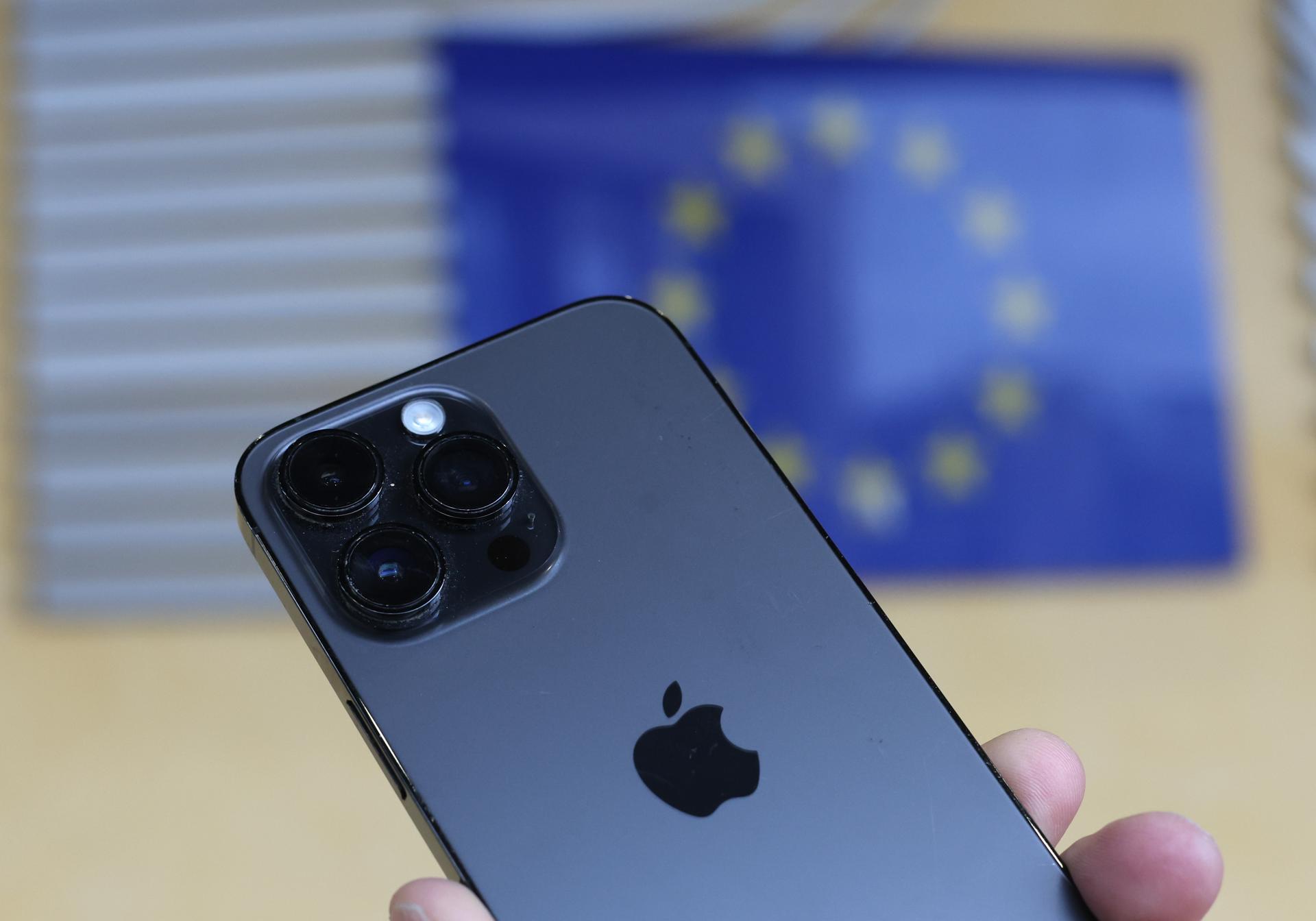 Apple y Meta sancionadas por la Unión Europea al incumplir normas antimonopolio