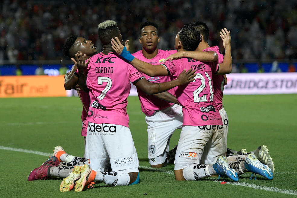 Independiente del Valle se suma a Arsenal de Sarandí, Lanus y Chapecoense como los clubes que ganaron una Copa Sudamericana primero que una liga domsetica. / AFP