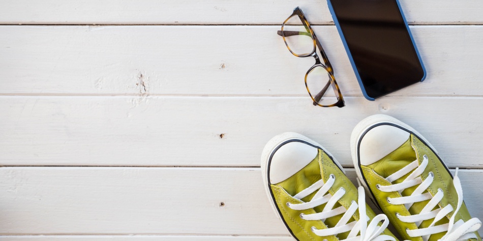 ¿Sueñas con ir en converse a la oficina? Te damos las pautas para lucirlos con éxito