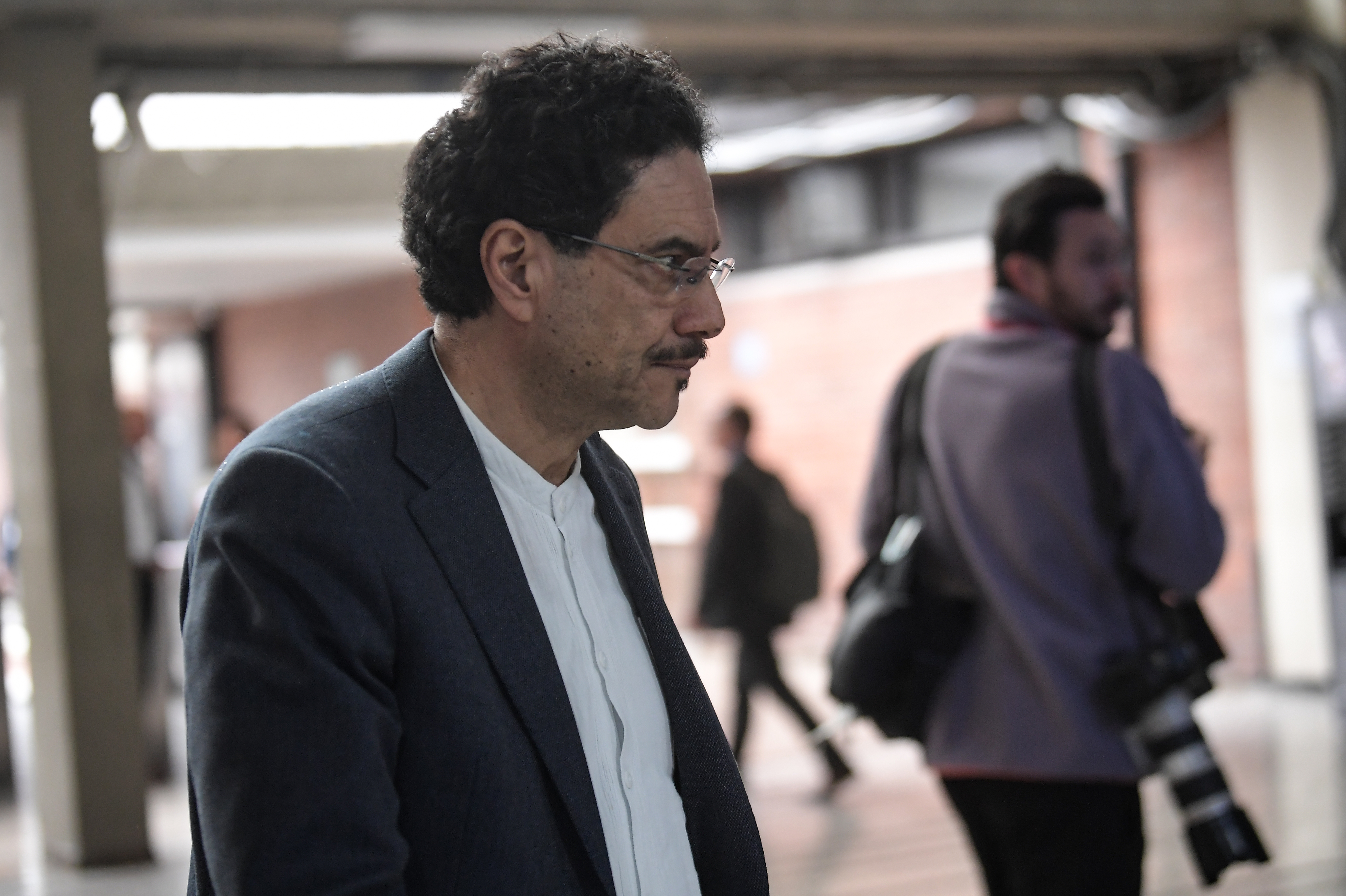 Exsenador durante el juicio contra Álvaro Uribe por presuntos delitos de soborno, soborno en actuación penal y fraude procesal.