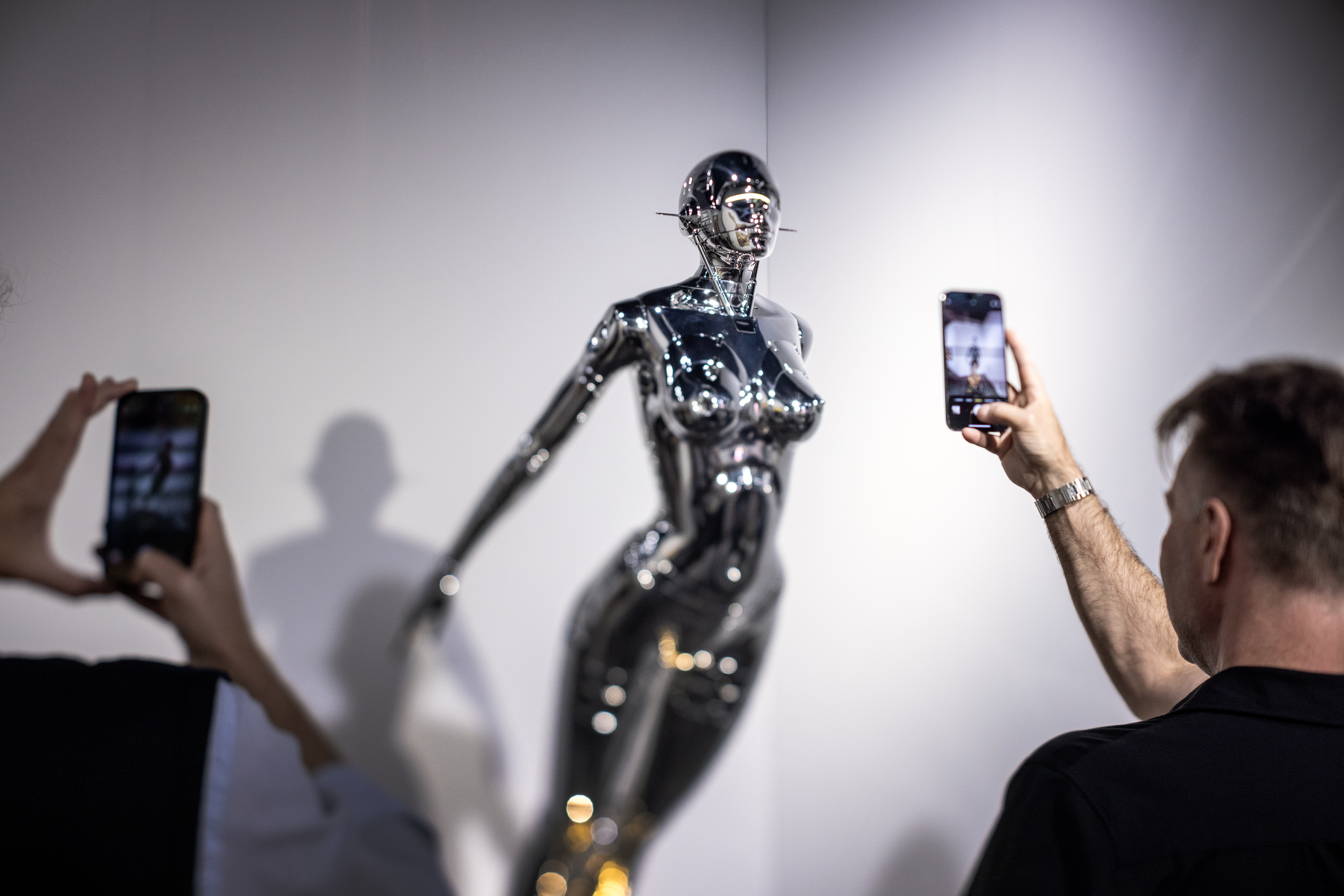 La feria Art Basel congregó a más de 75.000 personas en Miami Beach