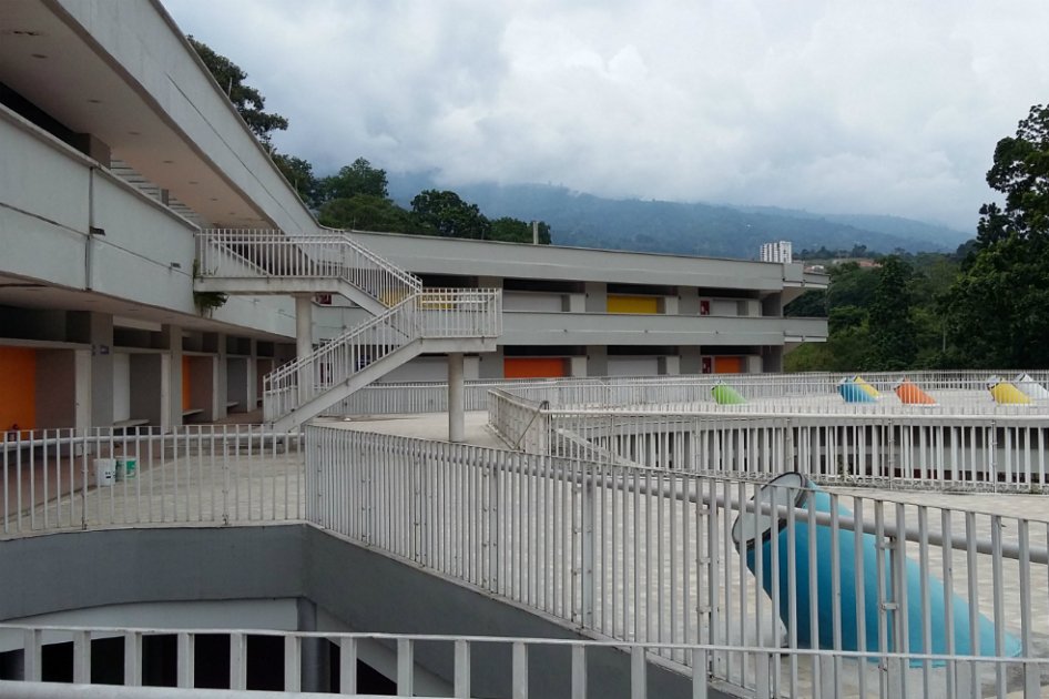 Megacolegio en Floridablanca no funciona por falta de estudiantes