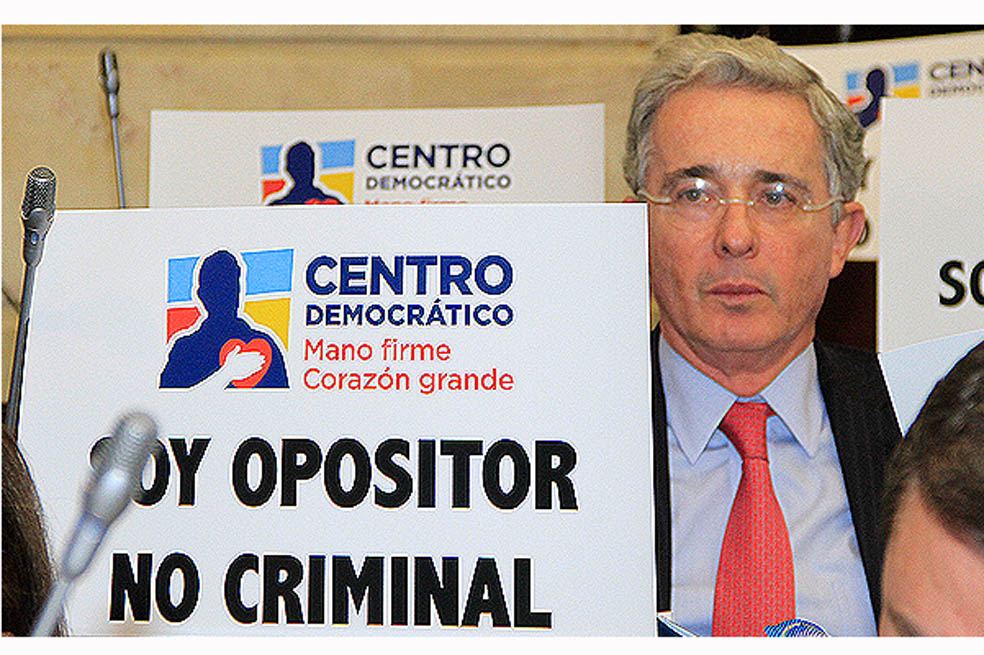 Debates en el Congreso: el senador Uribe, probando de su misma medicina