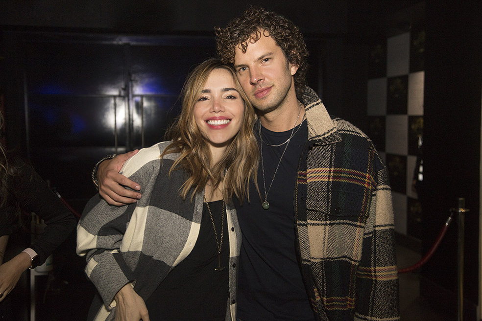 Revelan  foto de Raúl Ocampo junto a la madre de Alejandra Villafañe. Surgen dudas