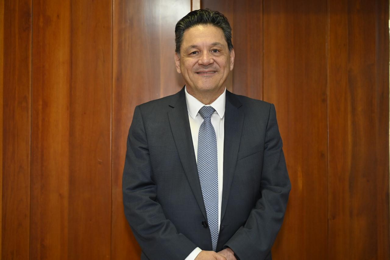 Aspirante a ser ternado por el Consejo de Estado para ser procurador general de la Nación.