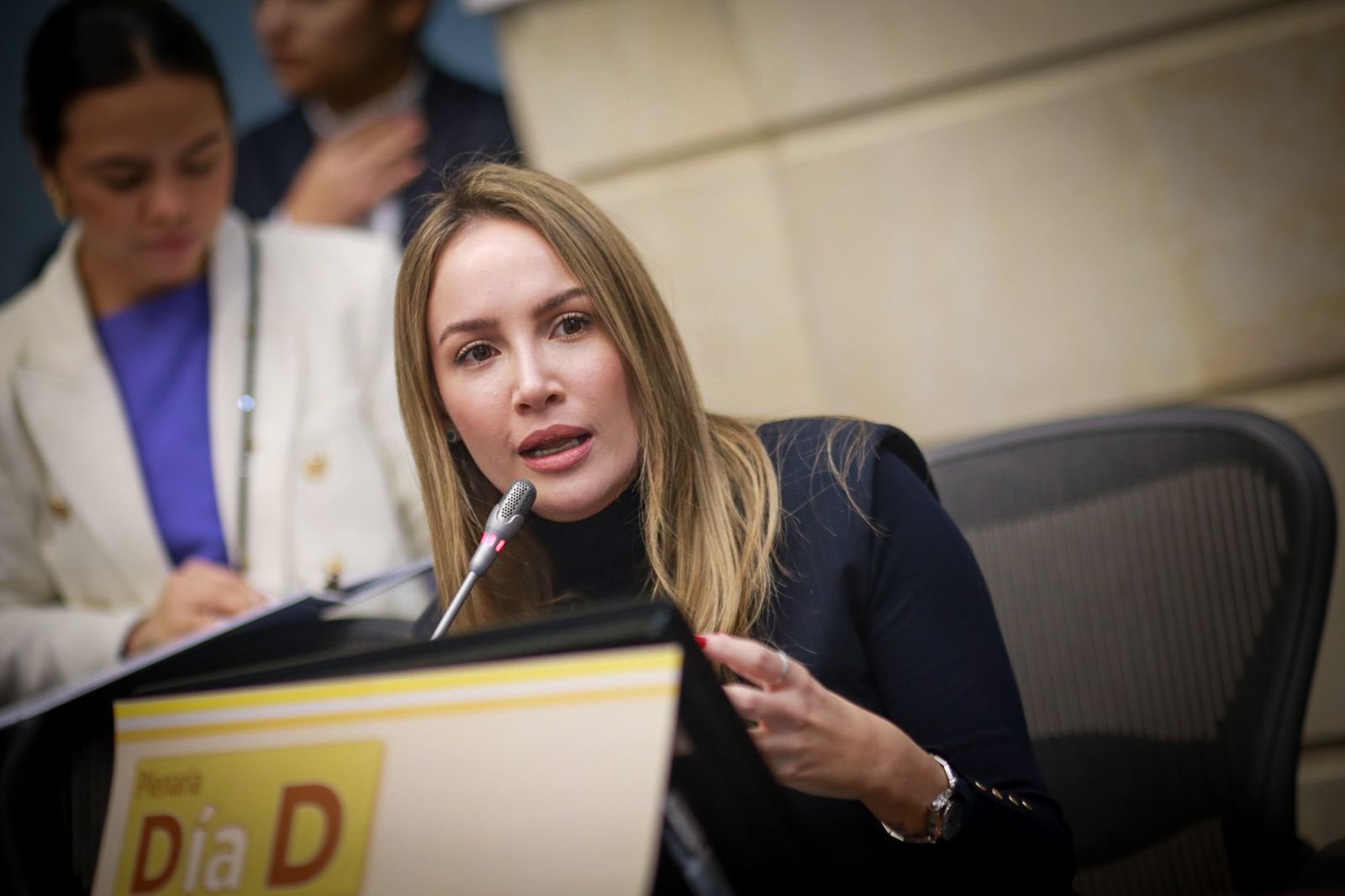 Cambio Radical pide investigar a secretarios de Senado por votaciones de senadora Castañeda
