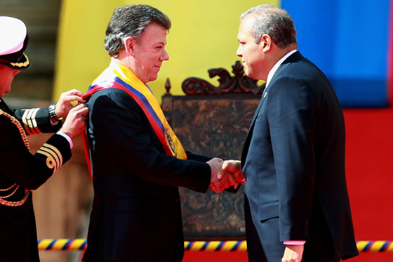 Santos lanza S.O.S al Congreso por sus prioridades legislativas