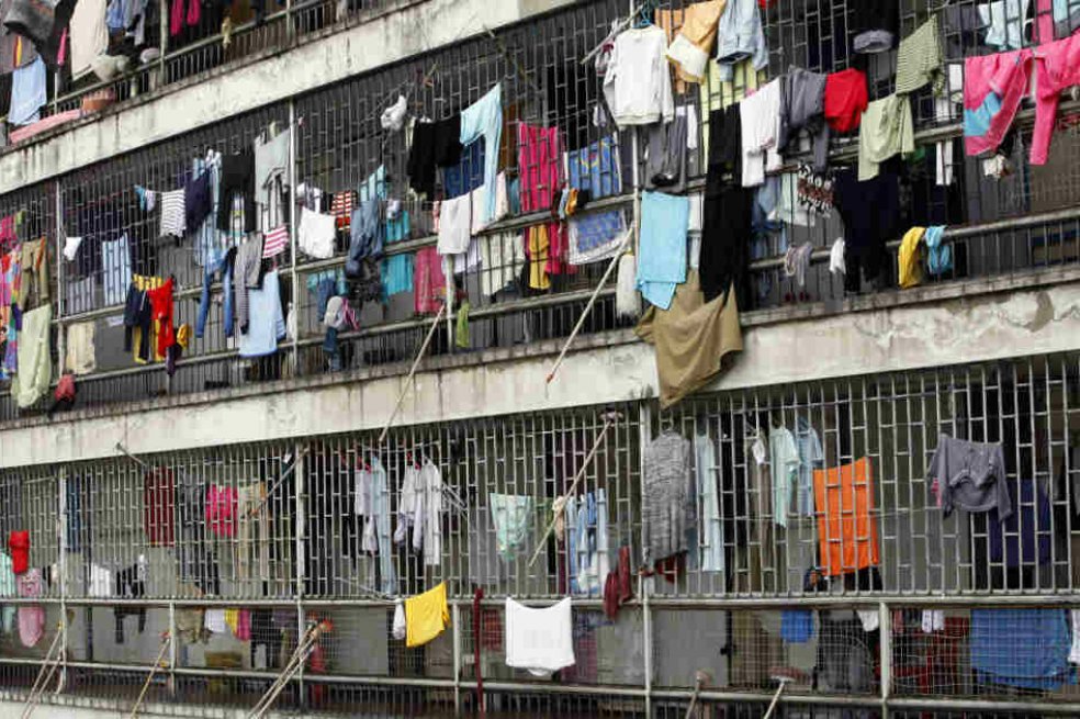 Mujeres privadas de la libertad: angustia mundial por doble aislamiento