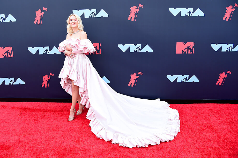La alfombra roja de los MTV VMAs 2019 en 18 looks