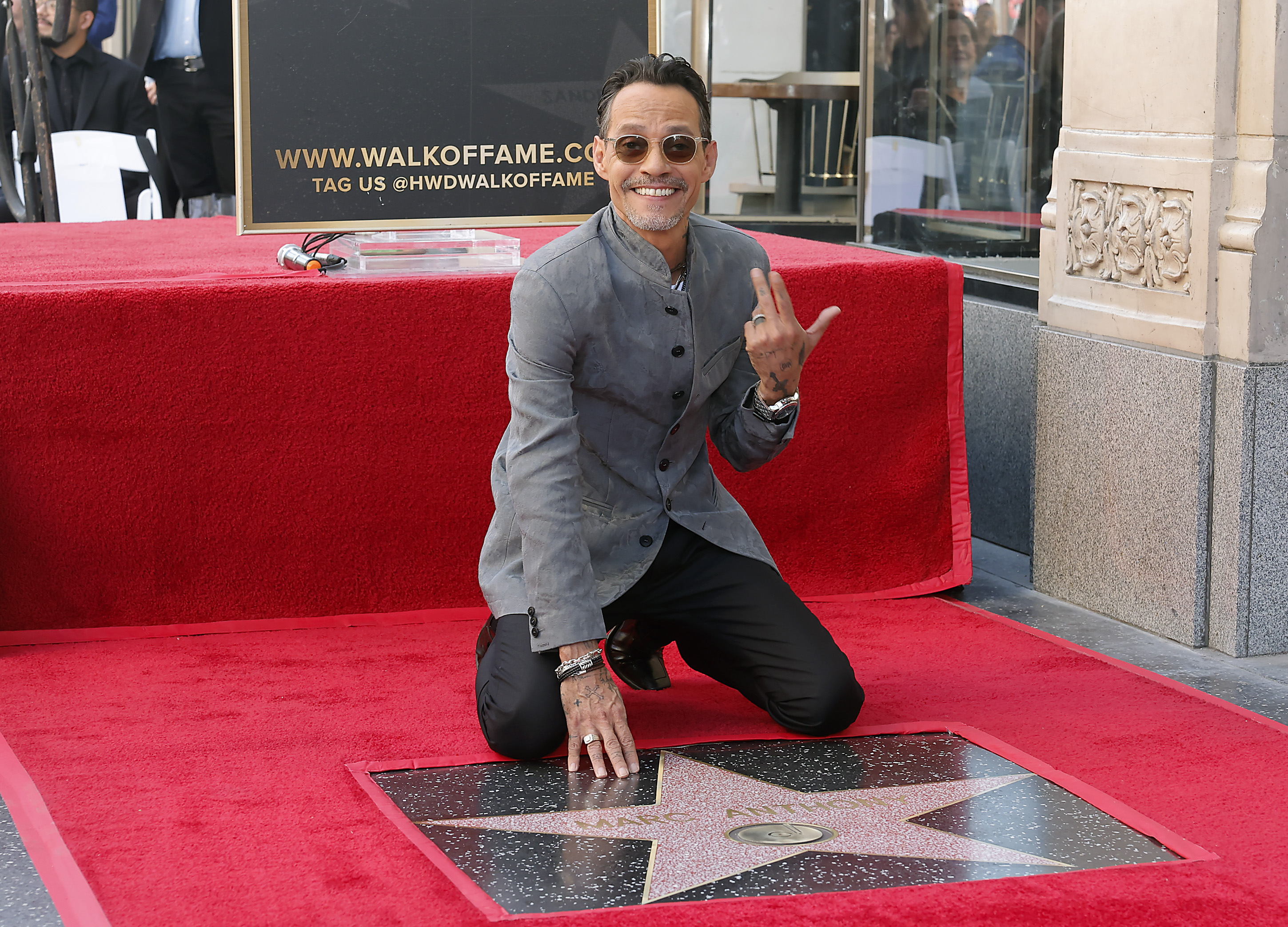 Marc Anthony recibe su estrella en el Paseo del Fama de Hollywood