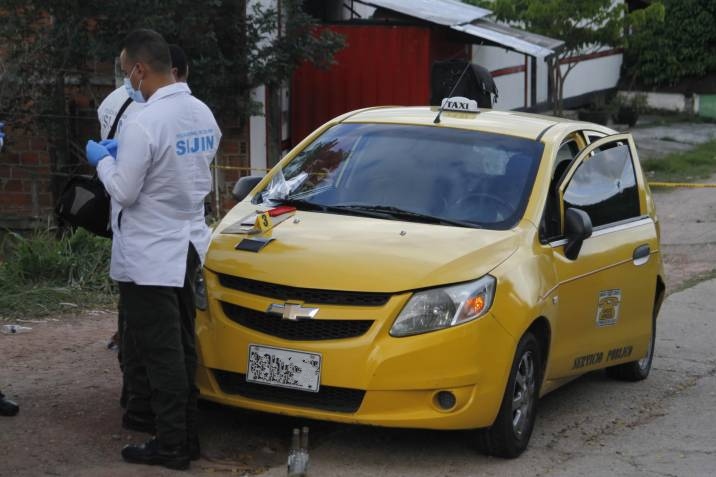 Pasajero apuñaló a taxista en Medellín, al parecer, por no querer pagar la carrera