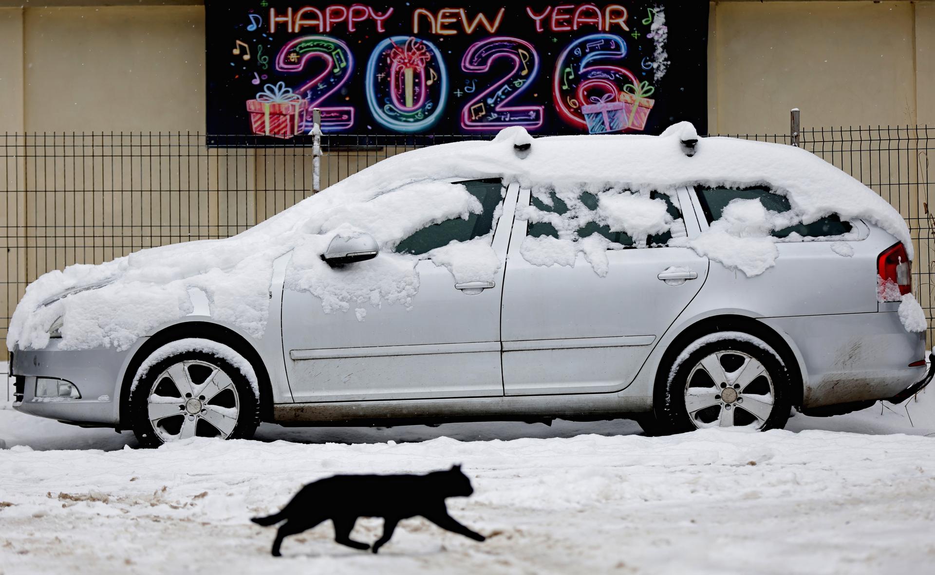 ¿Se dice «Aquí nieva» o «Aquí neva»?