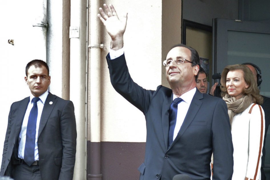 Tensión en Francia por matrimonio gay, Hollande denuncia actos homófobos