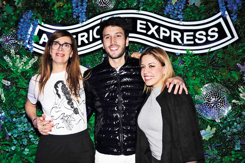 American Express Lounge Bar abrió sus puertas