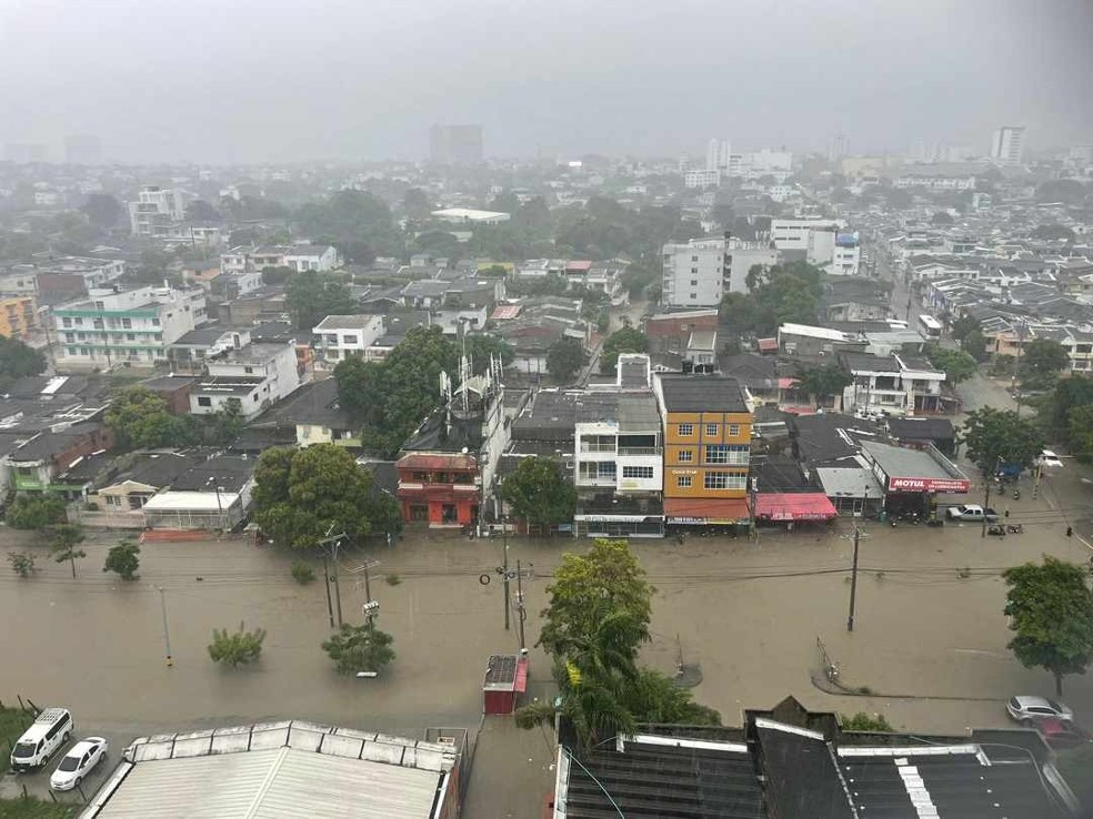 Cartagena: vías y plazas inundadas por segunda temporada de lluvias en Colombia