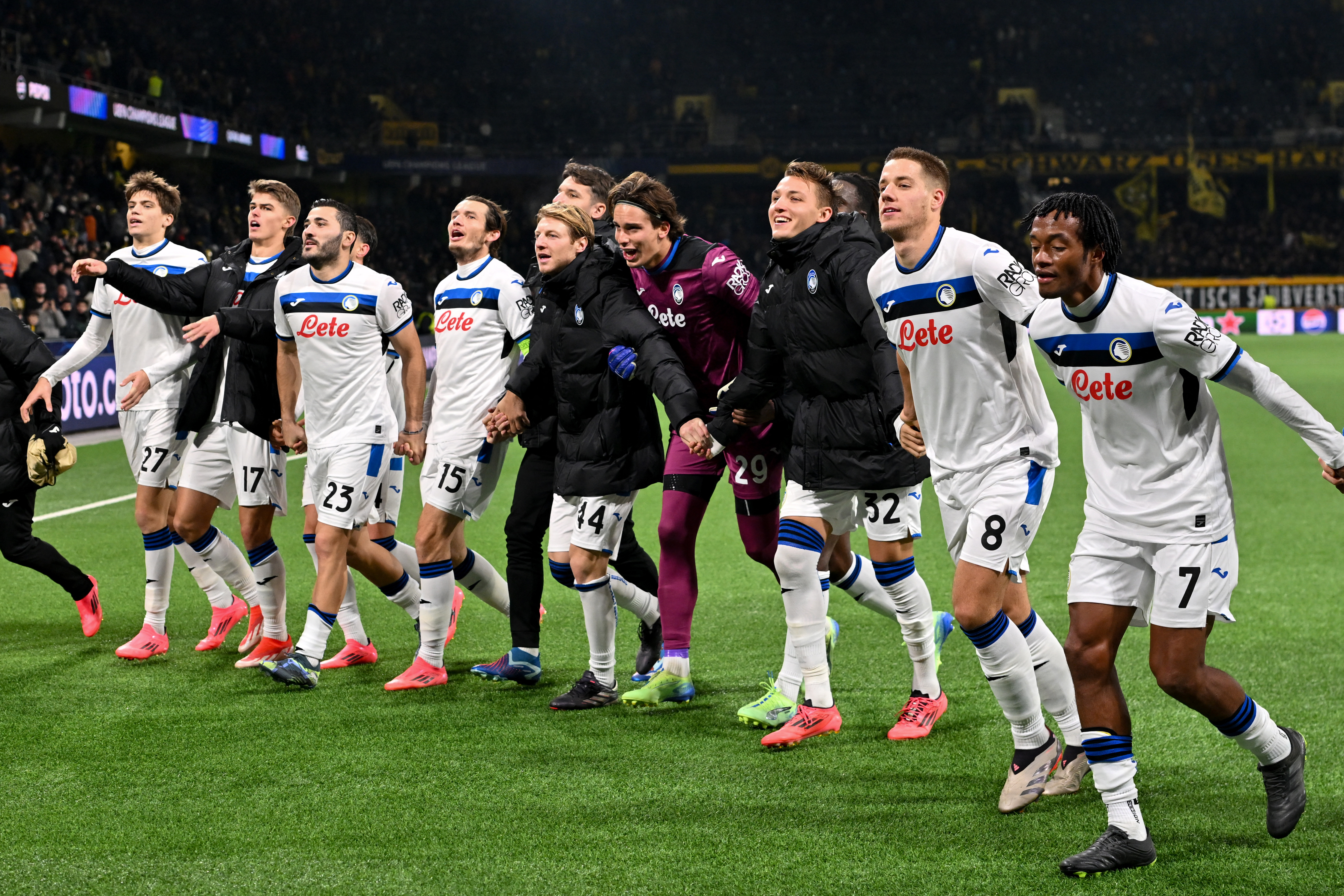 Cuadrado dio asistencia en victoria de Atalanta, segundo en la Serie A: video