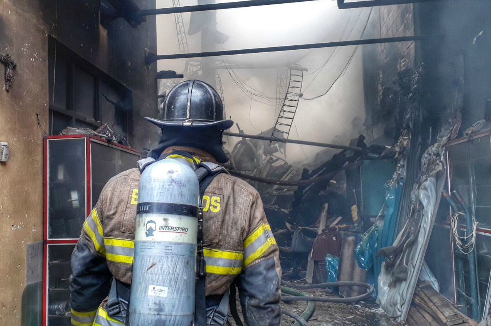 Incendio dejó sin vivienda a más de 200 indígenas en el centro de Bogotá