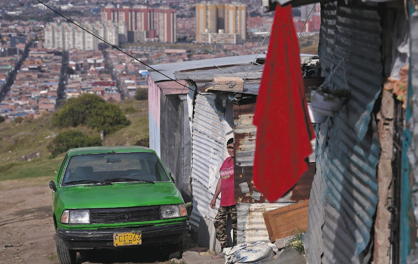 Saneamiento en barrios ilegales, otra deuda que revela la crisis