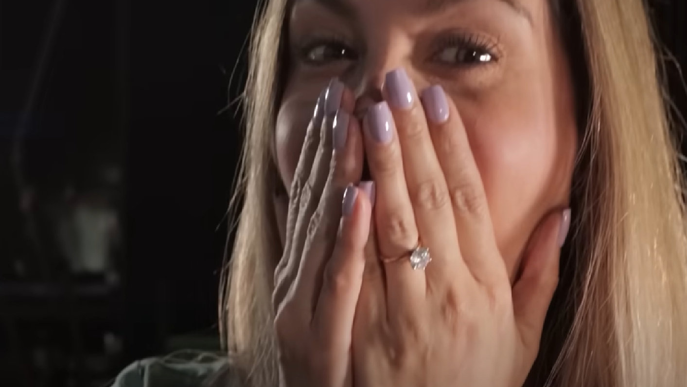 Laura Acuña volvió a recibir anillo de compromiso pero no se casa ¿Qué pasó?