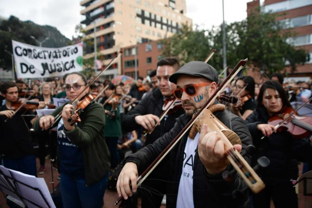 Beethoven, el protagonista del cacerolazo sinfónico en Bogotá y en otros momentos históricos