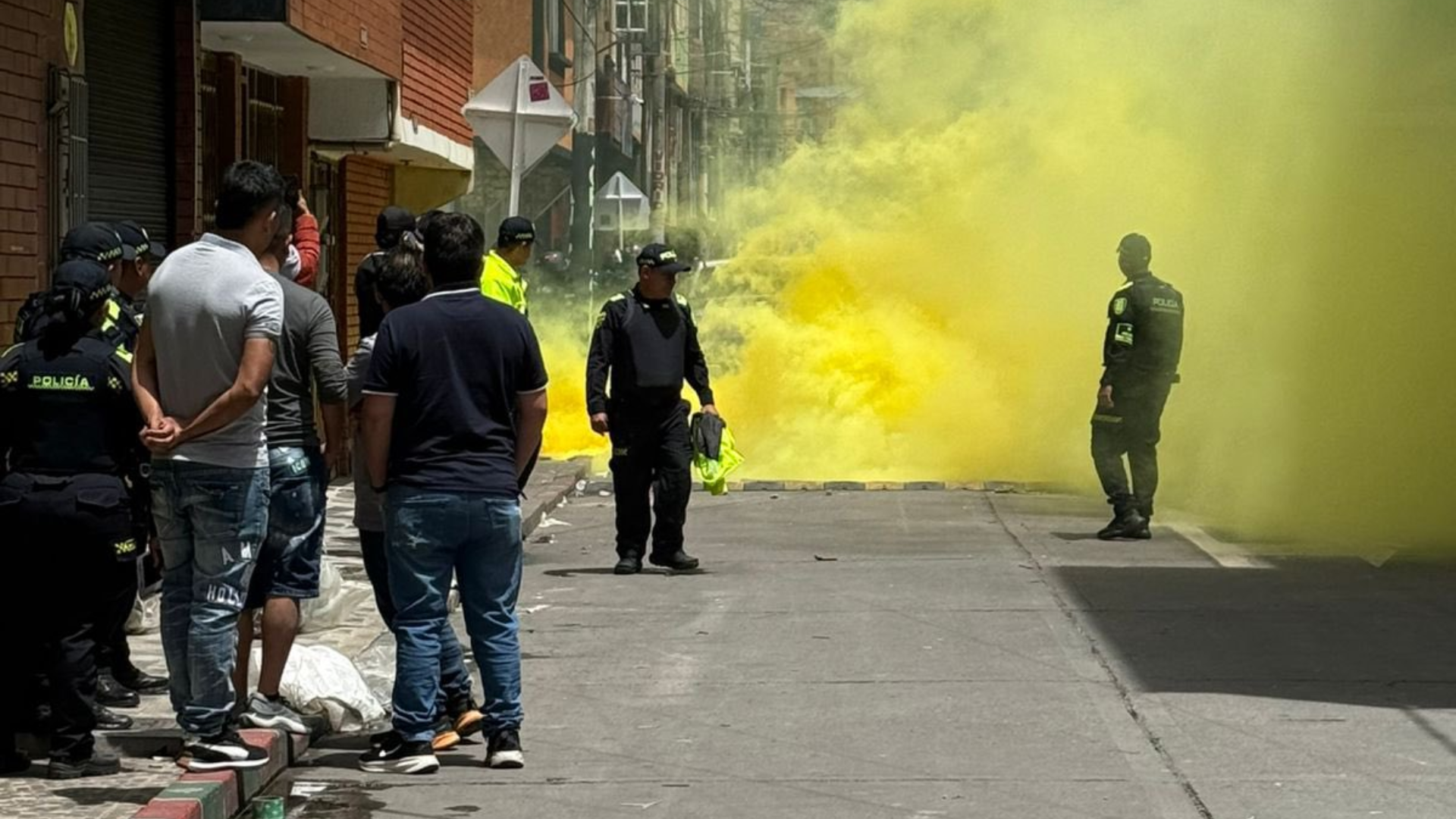 Intento de operativo aduanero en la Isla del Sol terminó en disturbios