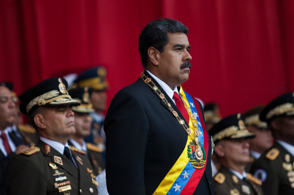 Maduro viaja a China en busca de oxígeno para su plan económico