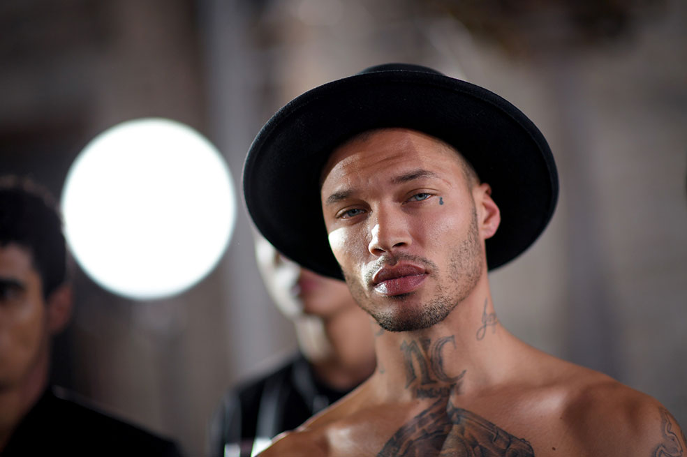 Delincuente ‘más sexy del mundo’ debutó en Semana de la Moda de Nueva York