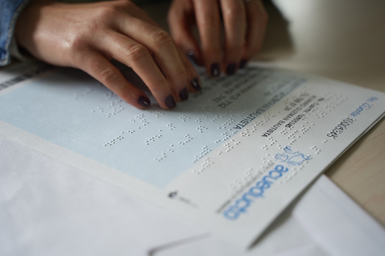 Acueducto de Bogotá ofrecerá facturas en braille para personas con discapacidad visual