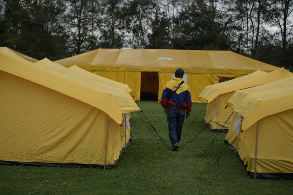 Venezolanos deciden salir de albergue de Bogotá hacia su país