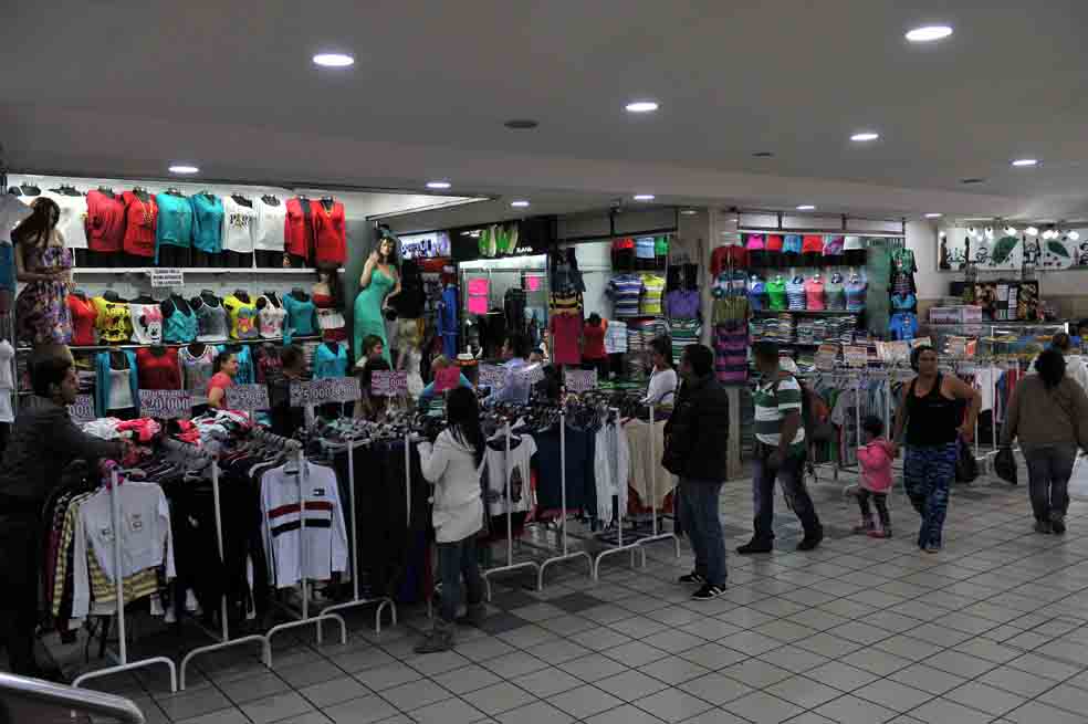 ¿Cuánto gastaron los colombianos en ropa en diciembre?