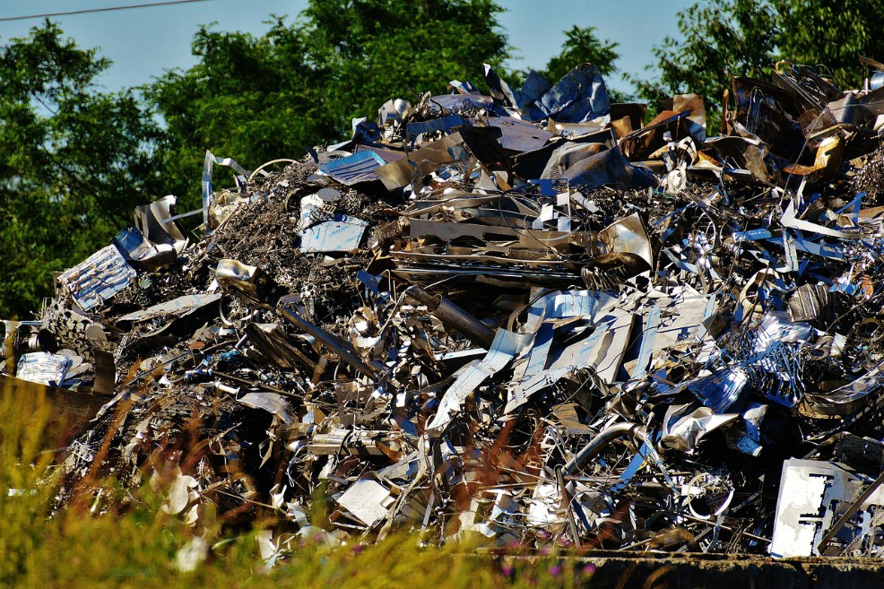 China amplía veto a «basura extranjera» y prohíbe otros 32 tipos de desechos