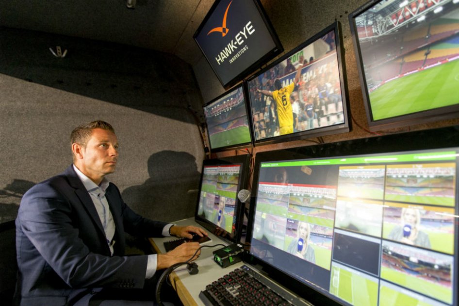 Primer jugador expulsado gracias al uso de la tecnología