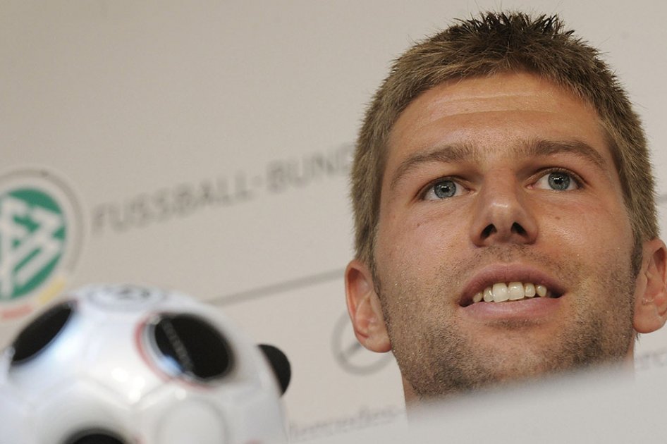 Hitzlsperger advierte a los homófobos que tienen un adversario más