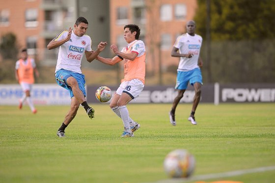 Stefan Medina se lesionó con Pachuca y Pékerman convocó a Daniel Bocanegra
